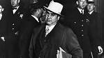 Al Capone: the Infamous Kingpin of Chicago's Underworld