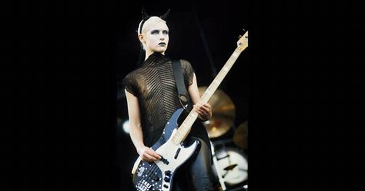 D’arcy Wretzky: the Remarkable Journey of a Rock Icon