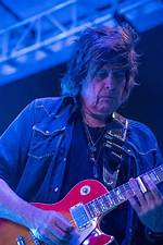 Dean Deleo of Stone Temple Pilots Net Worth – Richest Music Artists