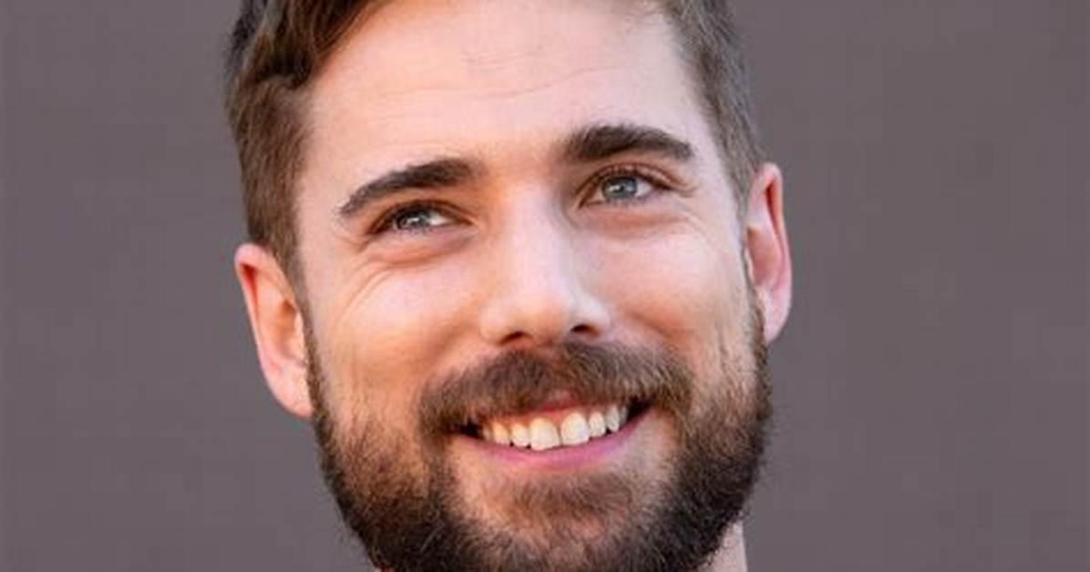 Dustin Milligan