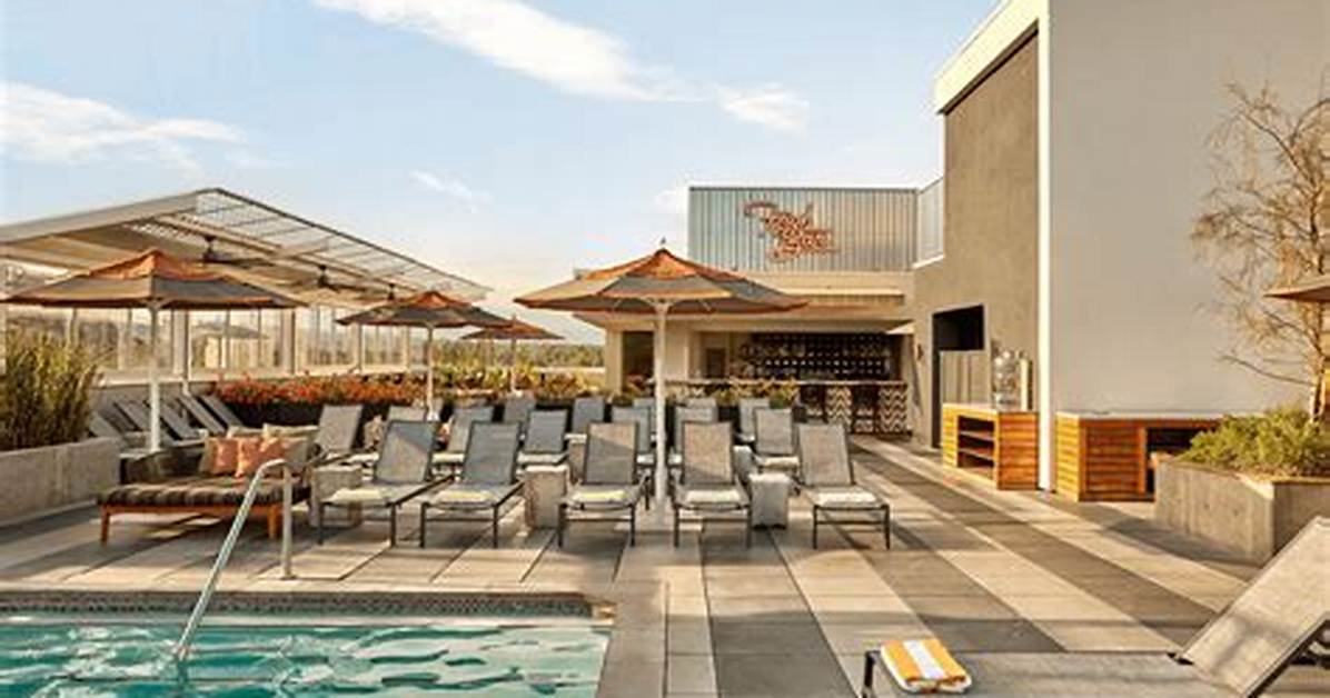 Exploring the Luxurious Experience at Kimpton Rowan