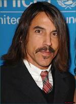 Exploring the Romantic Life of Anthony Kiedis: a Look at His Couples