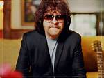 Jeff Lynne's Sunglasses: a Timeless Accessory of a Rock Legend