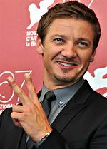 Jeremy Renner's Fingers: an Insight into His Journey and Recovery