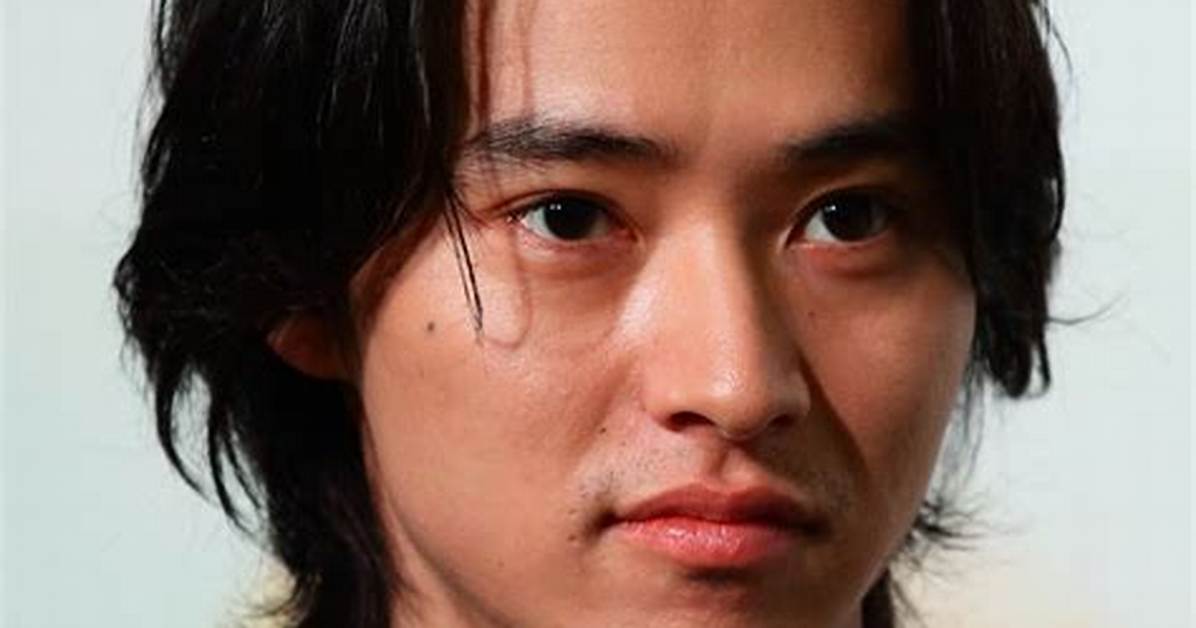 Kento Yamazaki: the Rising Star of Japanese Entertainment