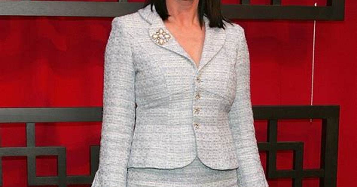 Mimi Rogers: a Comprehensive Look at the Life and Career of a Hollywood Star