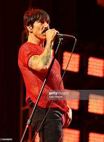 Red Hot Chili Peppers Lead Singer's Girlfriend Age: a Deep Dive into Their Relationship