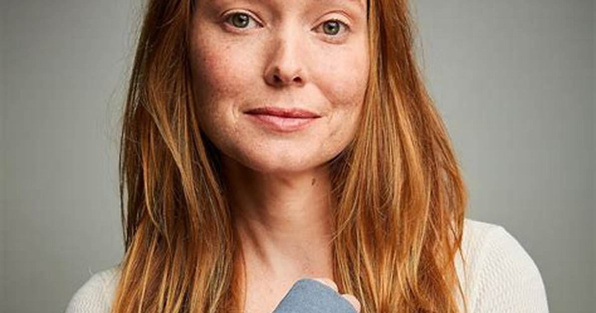 Samantha Sloyan Relationships: a Deep Dive into Her Personal Life