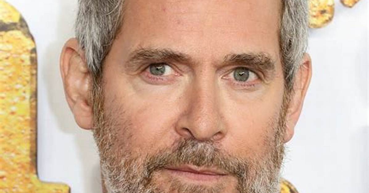 Tom Hollander