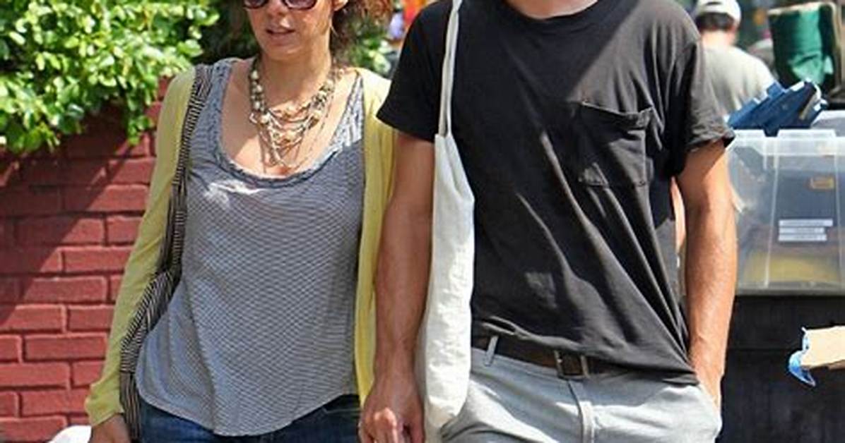 Unveiling the Mystery: Marisa Tomei's Husband and Personal Life