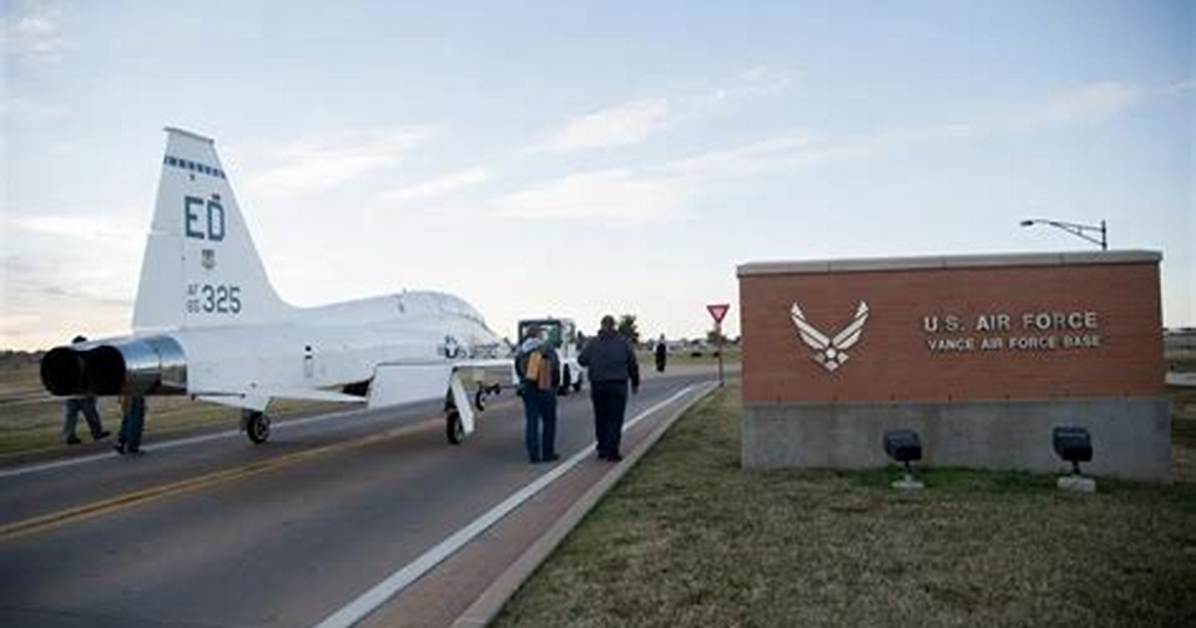 Vance Afb: Your Guide to Pilot Training & Base Information