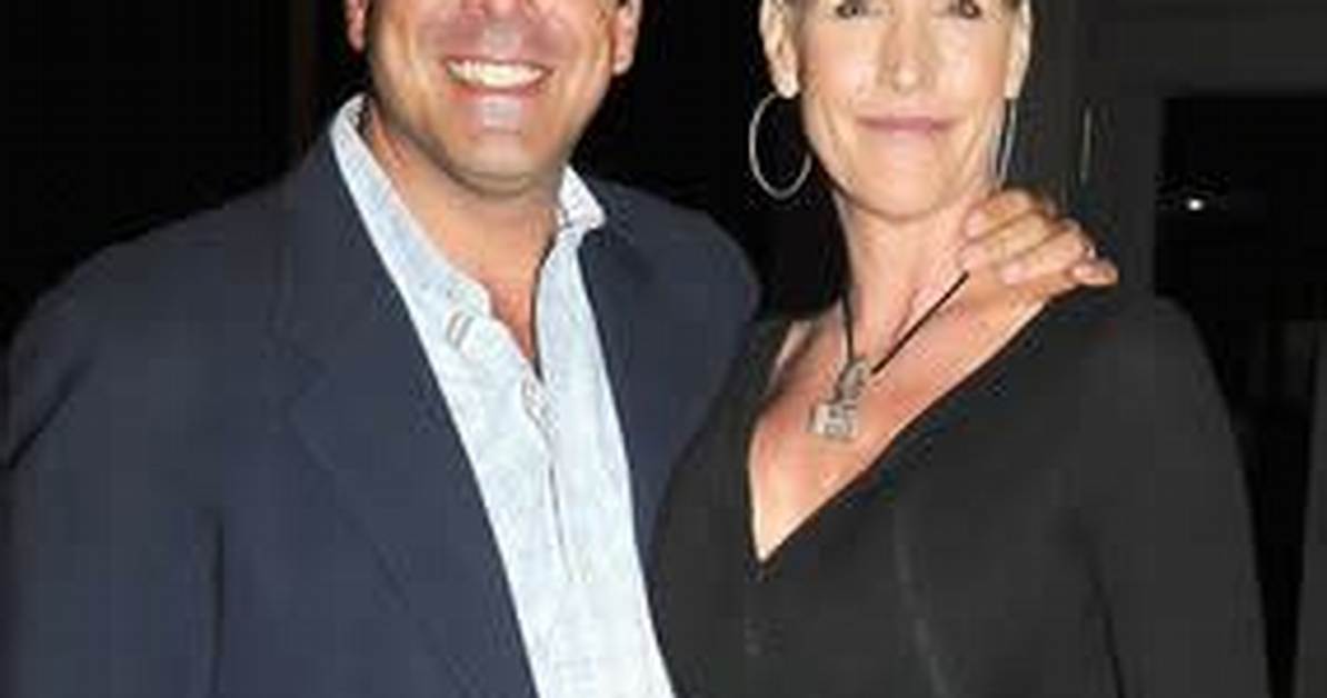 Who Is Erin Brockovich’s Husband? His Children, Biography