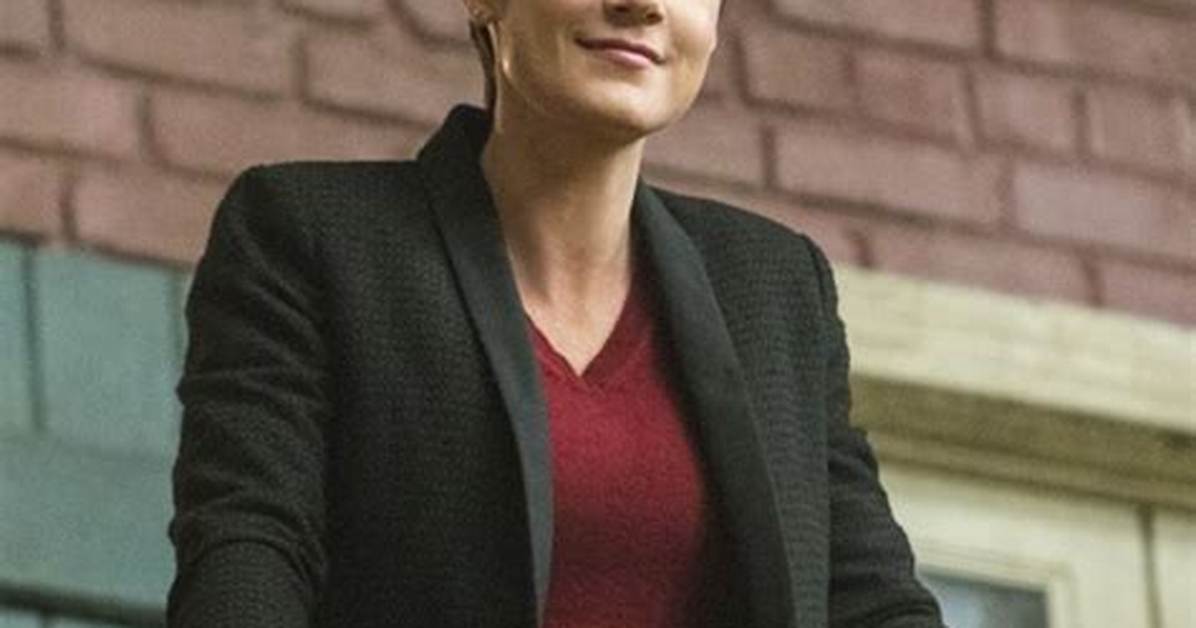 Zoe Mclellan